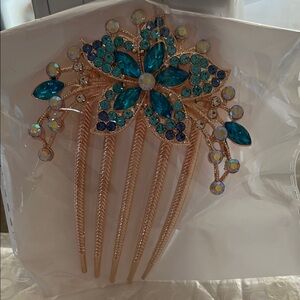 Elegant Blue and Gold Hair Comb